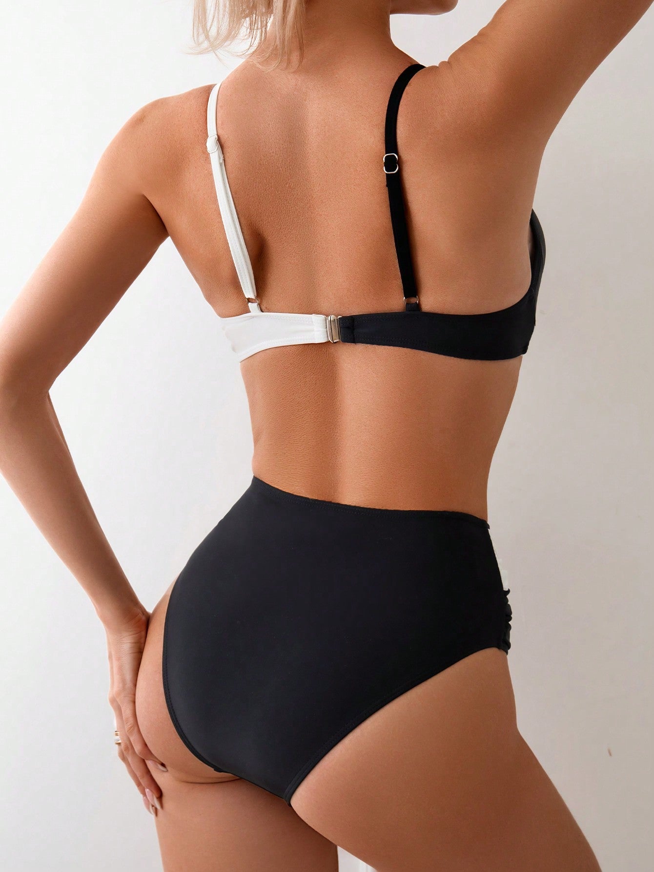 Biquíni Feminino Pantalon