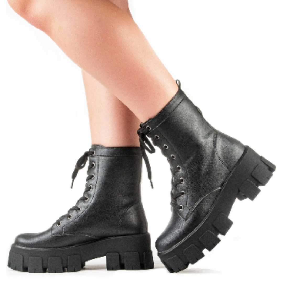 Bota Feminina Plataforma Tratorada
